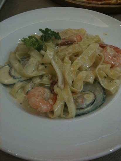 Mixed seafood pasta