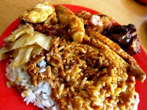 Hainanese Beach Road Scissor-Cut Curry Rice