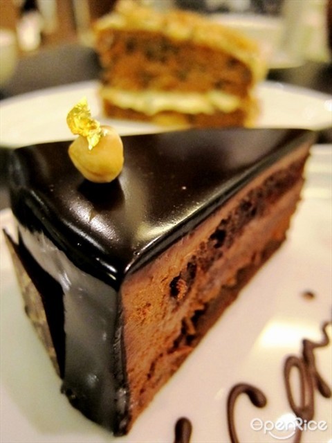 Chocolate Praline Cake ($7.90)