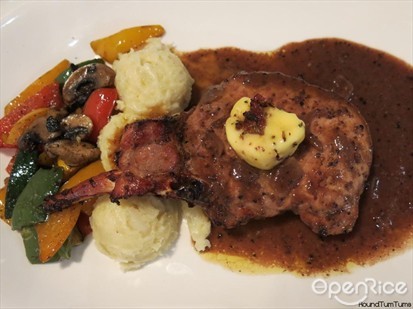 SIGNATURE PORK CHOP