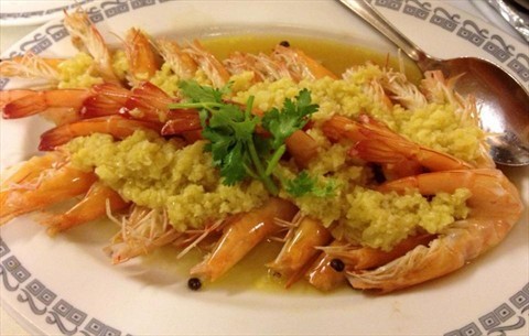 Steamed Prawns with Garlic and Soy Sauce