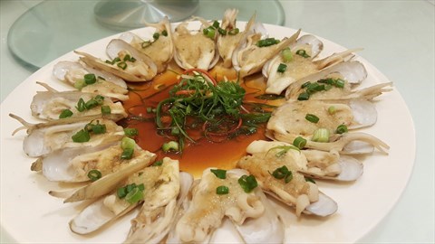 Steamed PUTIEN Clam with Minced Garlic 蒜茸蒸蛏