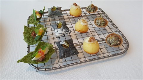 Quattro Canapes
